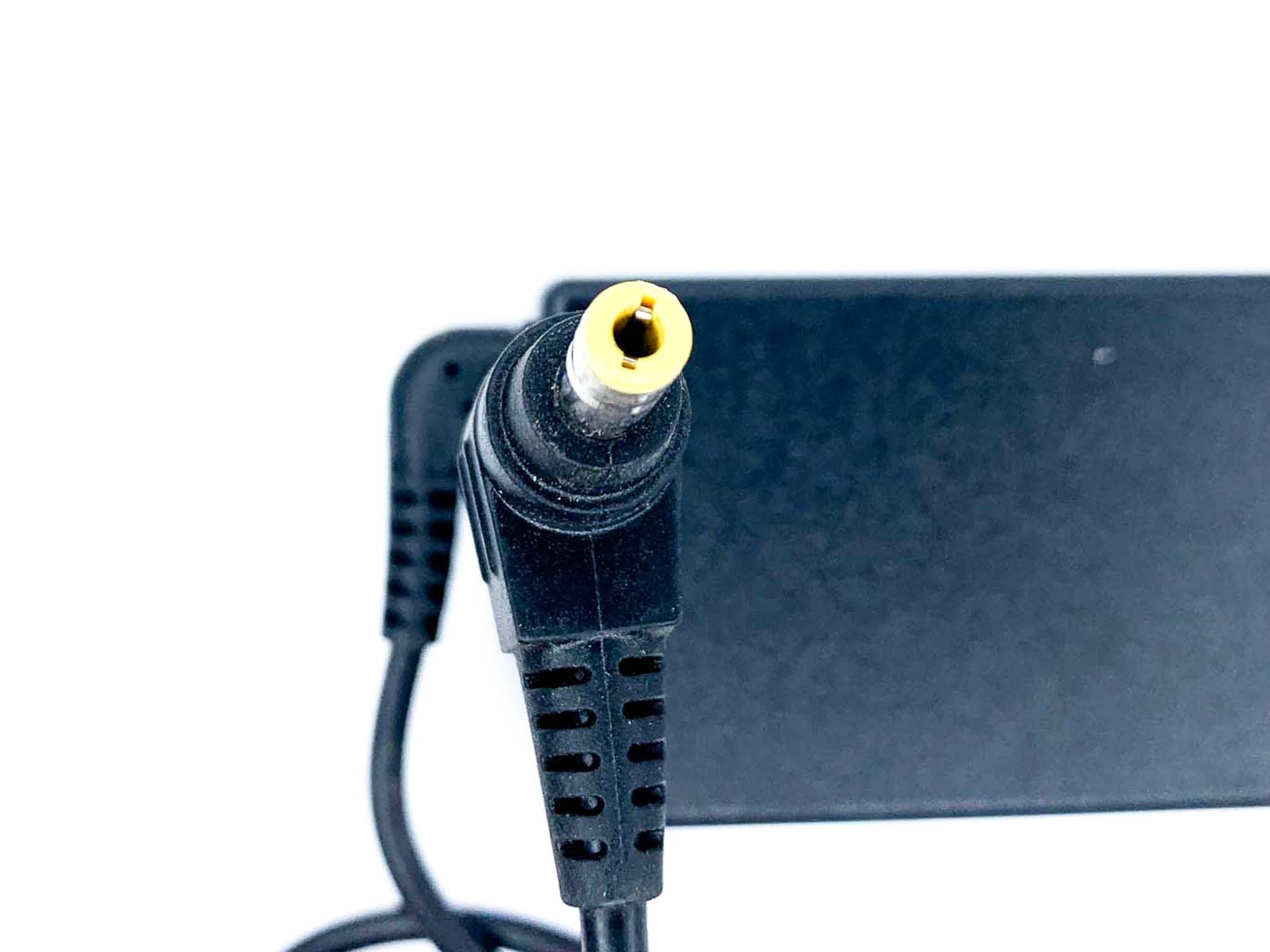 Блок живлення для ноутбука Fujitsu 90W 19V 4.74A 5.5 х 2.5 мм 2pin